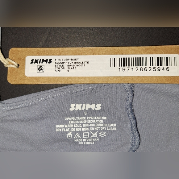 💕NWT SKIMS Fits Everybody Scoop neck Bra Bralette S Blue Gray SLATE S - Picture 3 of 10